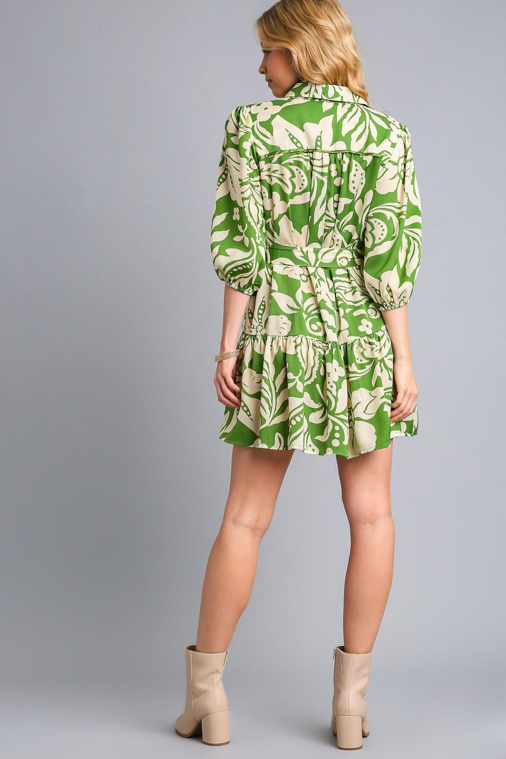 Casual Two-Tone Floral Dress with Flattering Belted Waist