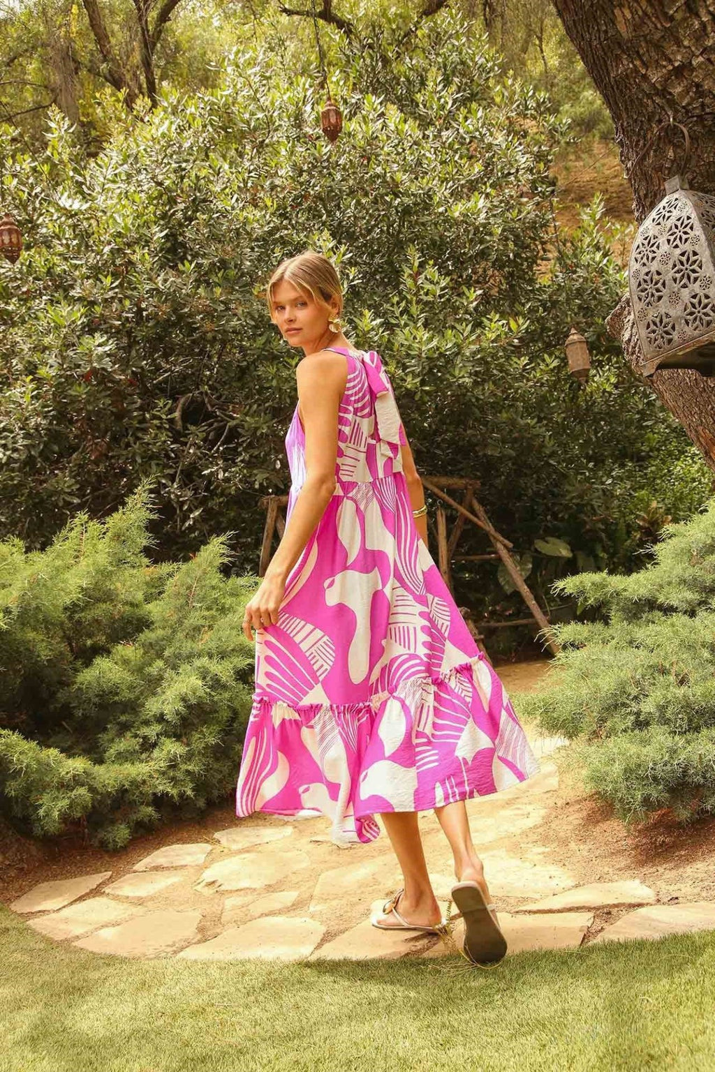 Halter Neck Sleeveless Two Tone Midi Dress