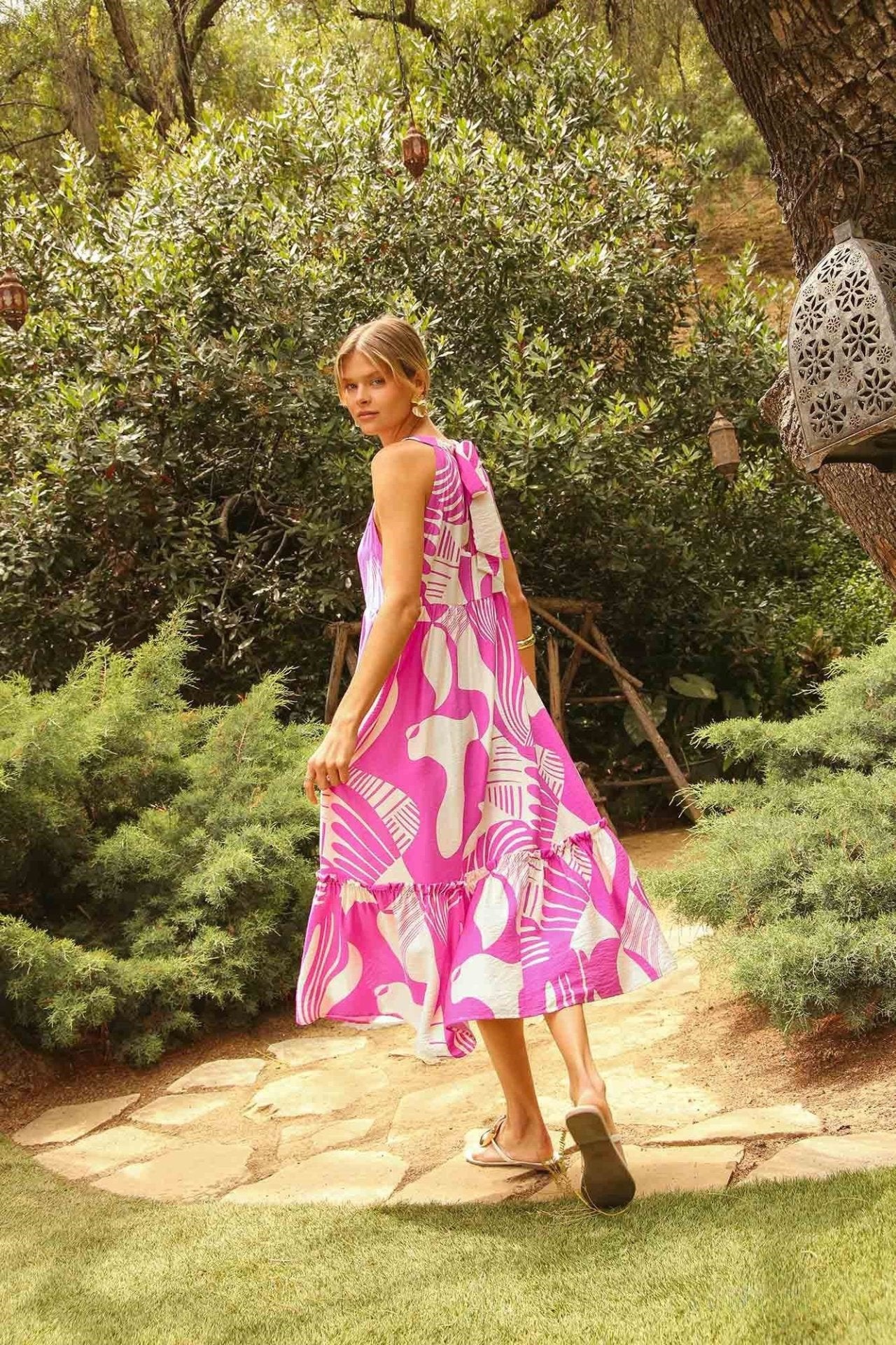 Halter Neck Sleeveless Two Tone Midi Dress